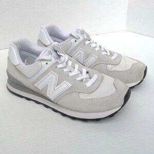 NEW BALANCE 574 SNEAKERS SIZE 8 WIDE